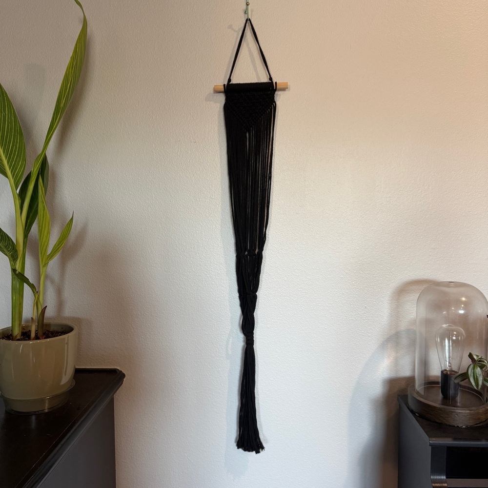 3 Macrame Woven Hanging Plant Holder Wall Hanging - Picture 4 of 4